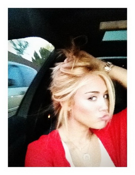 Miley cyrus blonde haare miley-cyrus-blonde-haare-15_10