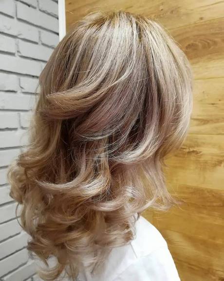 Blonde haare frisuren 2021 blonde-haare-frisuren-2021-94_15