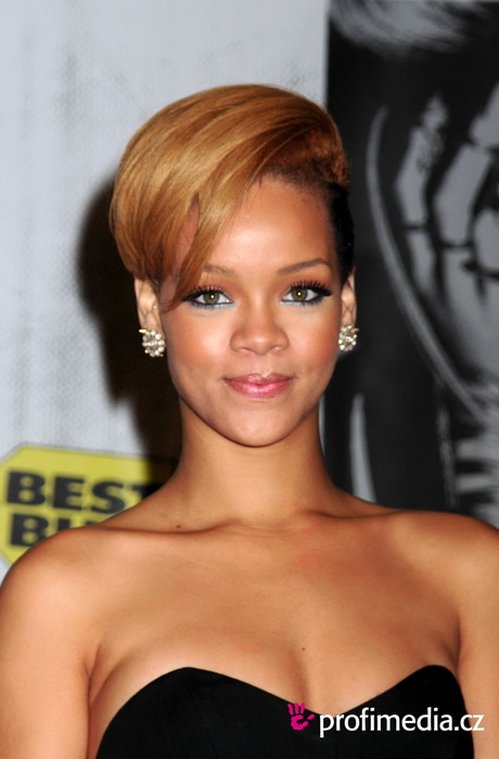 Rihanna frisur rihanna-frisur-14_12