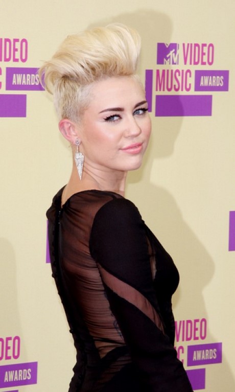 Miley cyrus frisur aktuell miley-cyrus-frisur-aktuell-82_9