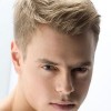 Männerfrisuren blond kurz